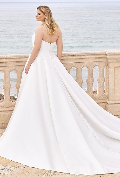 back view of bancroft wedding gown