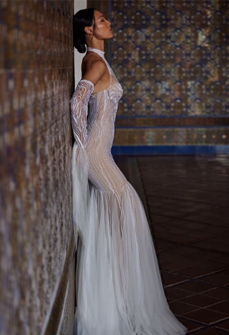 julie-vino-kira-dress-image-3 side view of Julie Vino Kira wedding dress