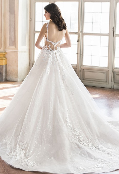 back view of Enzoani Tiara wedding dress