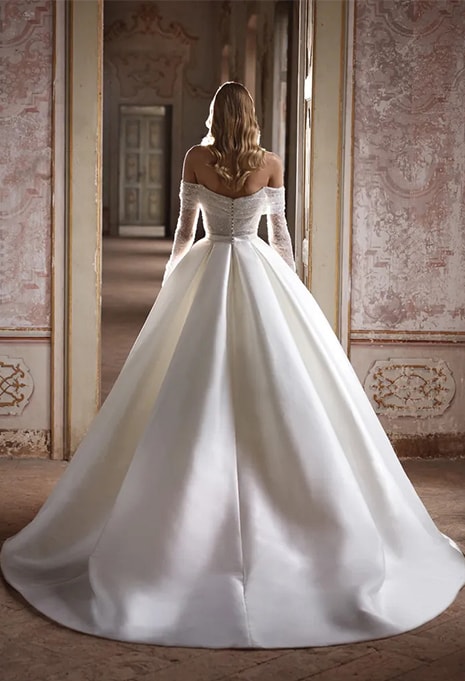 back view of Nicole Milano Joane wedding dress