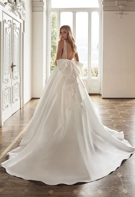 back view of Nicole Milano Kahli wedding dress
