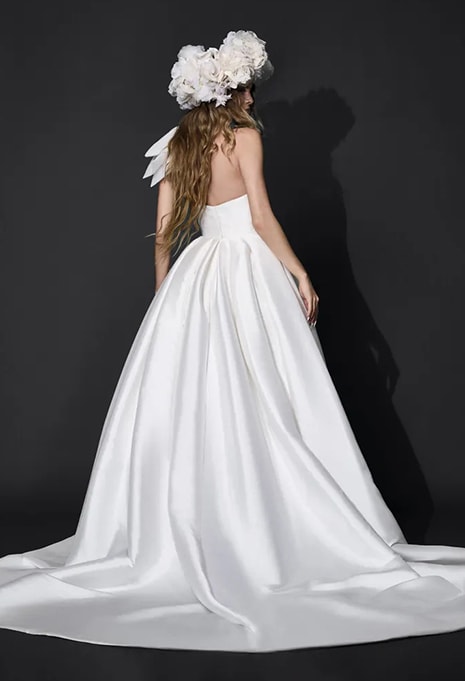 Vera Wang Eyre wedding dress