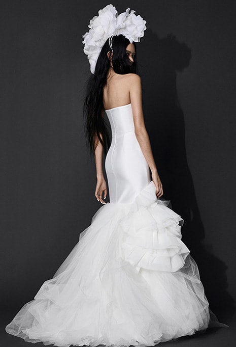 back view of Vera Wang Haimi wedding dress