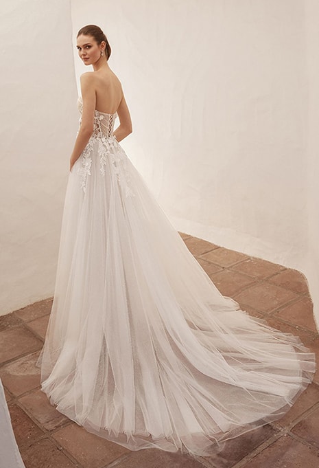 side view of Love by Enzoani Carlin wedding dress