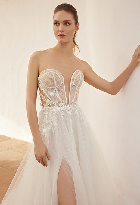 Love by Enzoani Carlin wedding dress
