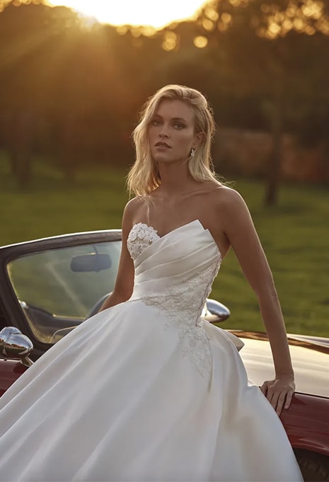 Pronovias Napolis wedding gown