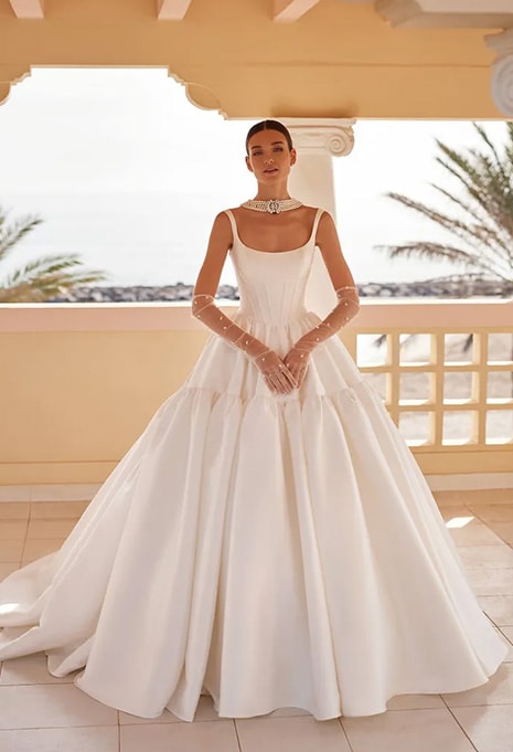 front view of St. Patrick Britania wedding dress