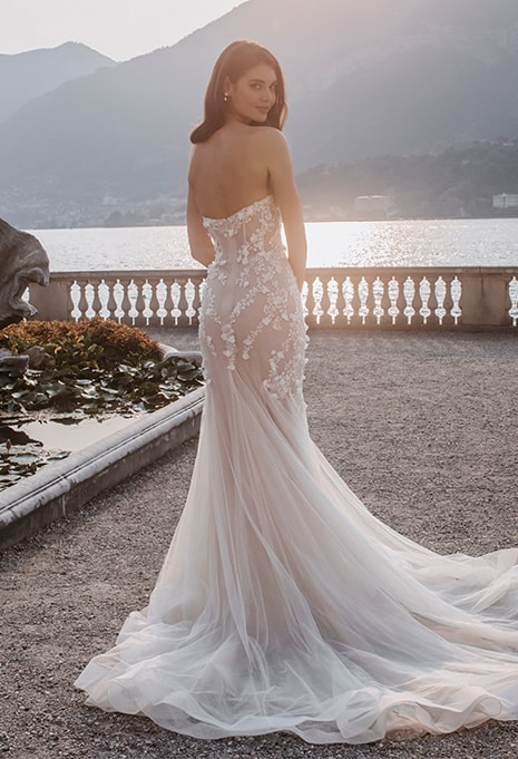side view of Allure Bridals Celeste wedding gown
