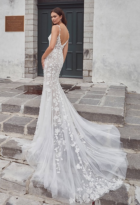 side view of Calla Blanche Meysara wedding gown