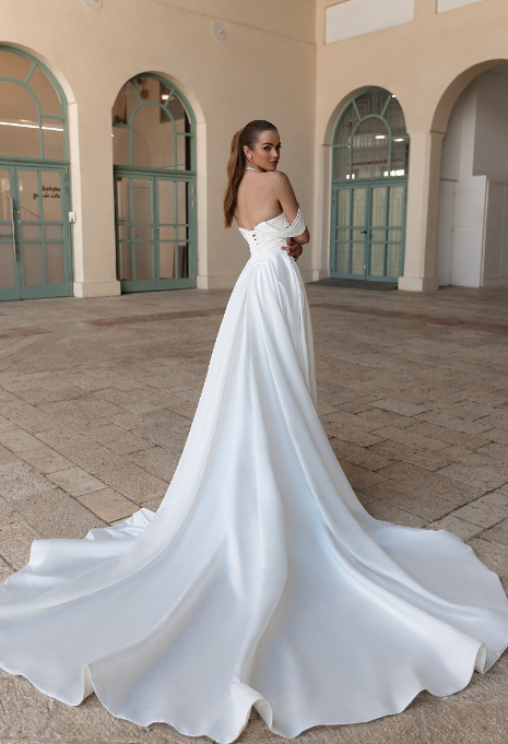 Julie Vino - Grace Wedding Dress
