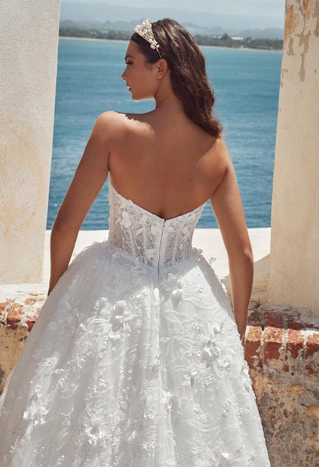 back view of Calla Blanche Shlomit wedding gown
