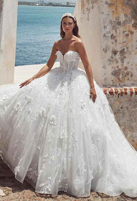 front view of Calla Blanche Shlomit wedding gown