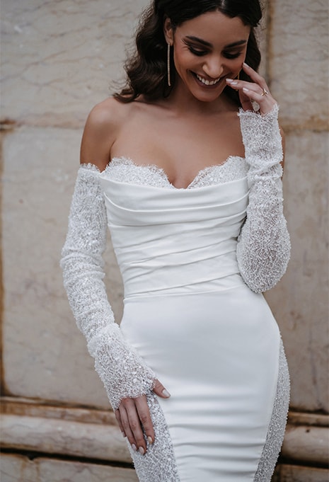 front view close-up of Allure Bridals Emelia wedding gown