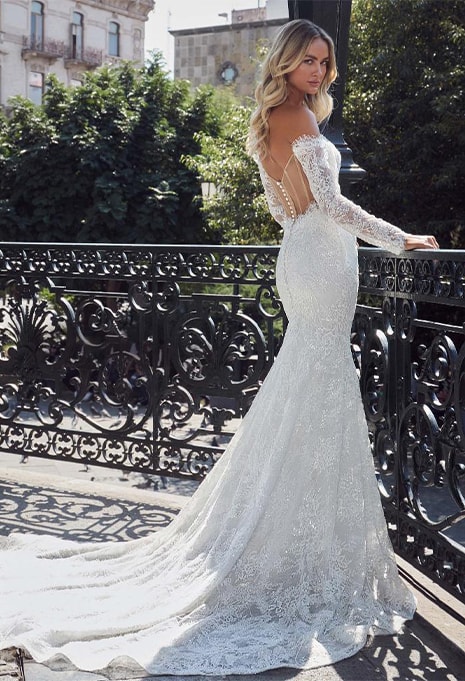 side view of Calla Blanche Lenny wedding gown