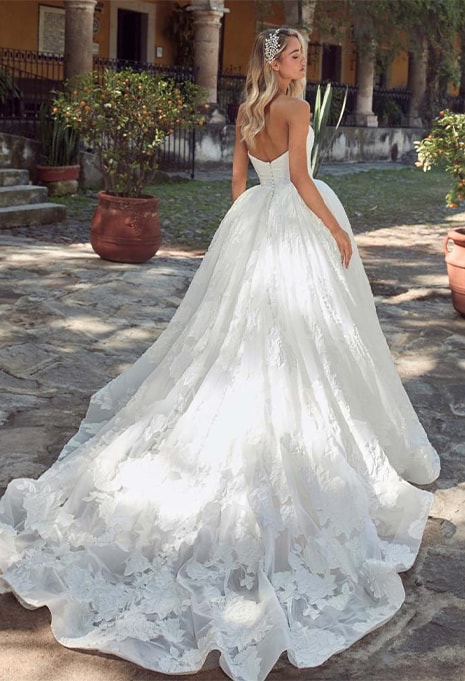 back side of Calla Blanche Ruta wedding gown