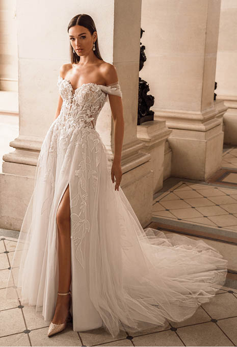 front view of Élysée Fae wedding gown