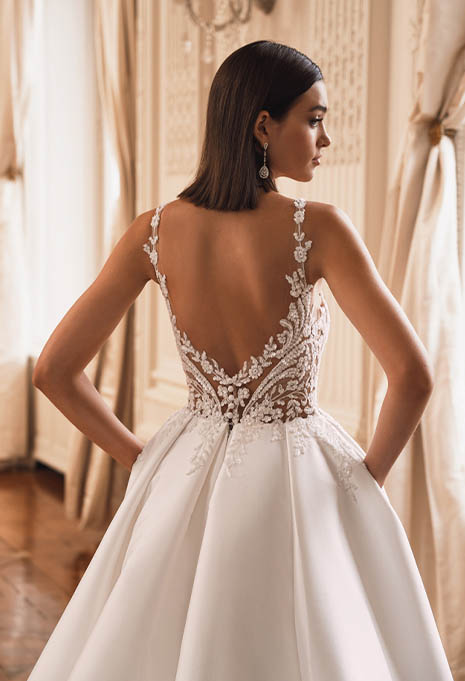 close-up back view of Élysée Fiori wedding gown