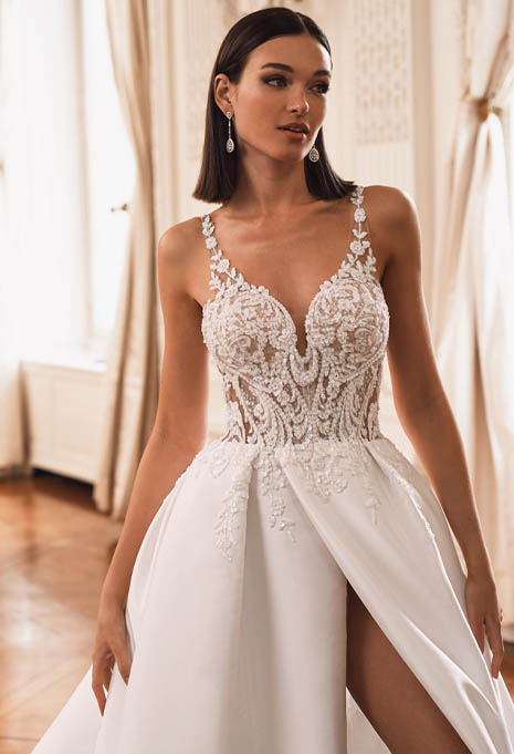close-up front view of Élysée Fiori wedding gown