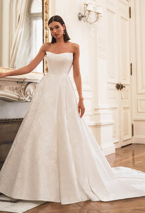 front view of Élysée Frederique wedding gown