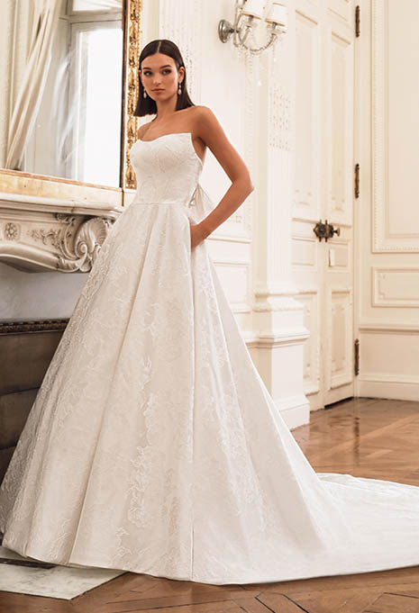 Élysée Frederique wedding gown