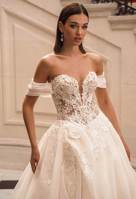 Élysée Fuchsia wedding gown front view