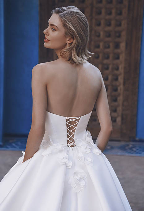 close-up back view of Enzoani Umeko wedding gown