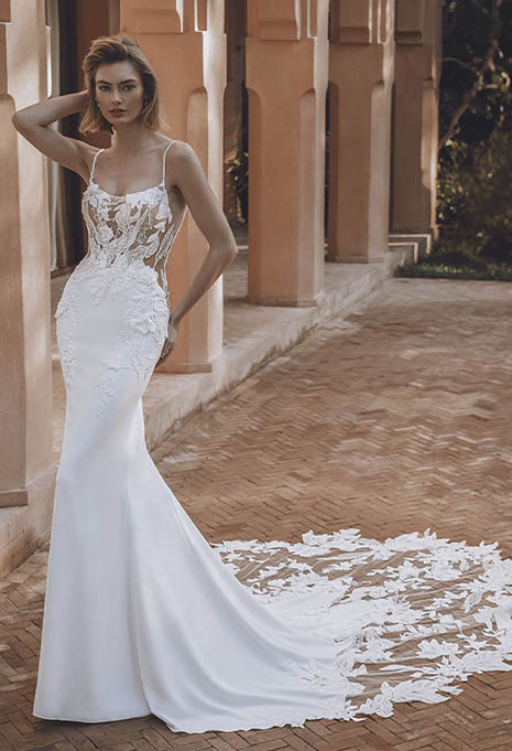 front view of Enzoani Unique wedding gown