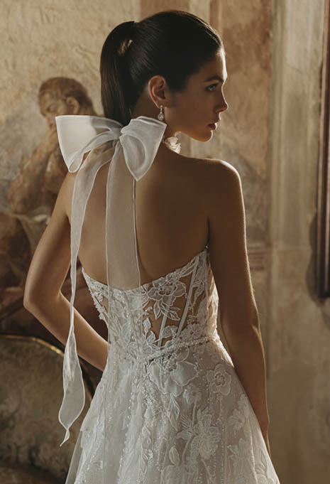 close-up side view of PEN LIV Clementine wedding gown