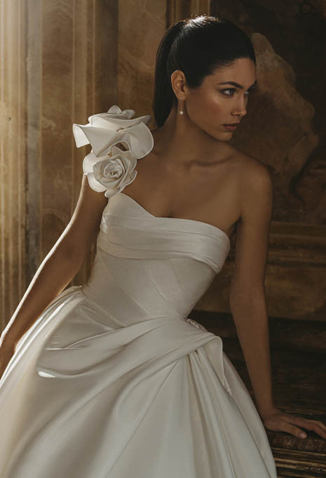 side view of PEN LIV Coco wedding gown close-up