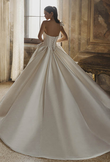 back view of PEN LIV Coco wedding gown