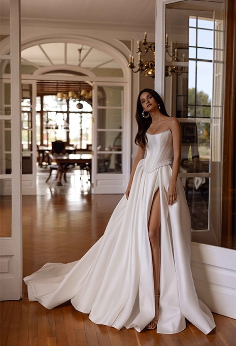 front view of Tina Valerdi Ambretta wedding gown