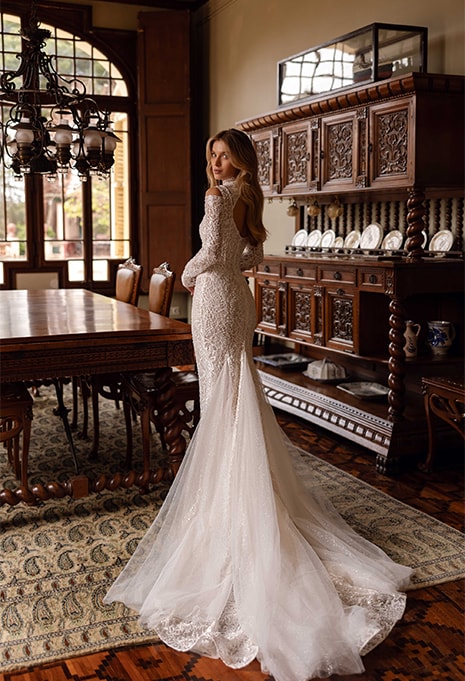 side view of Tina Valerdi Giacinta wedding gown