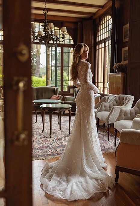 side view of Tina Valerdi Jacinta wedding gown