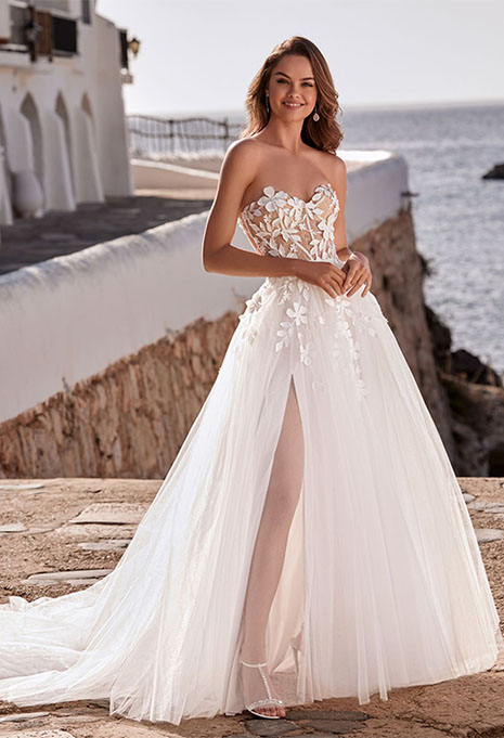 Love by Enzoani Dream wedding gown front view