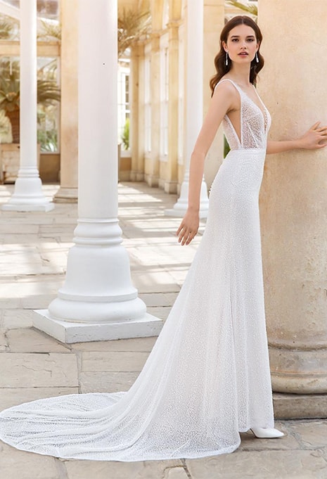 side view of Love by Enzoani Sierra wedding gown
