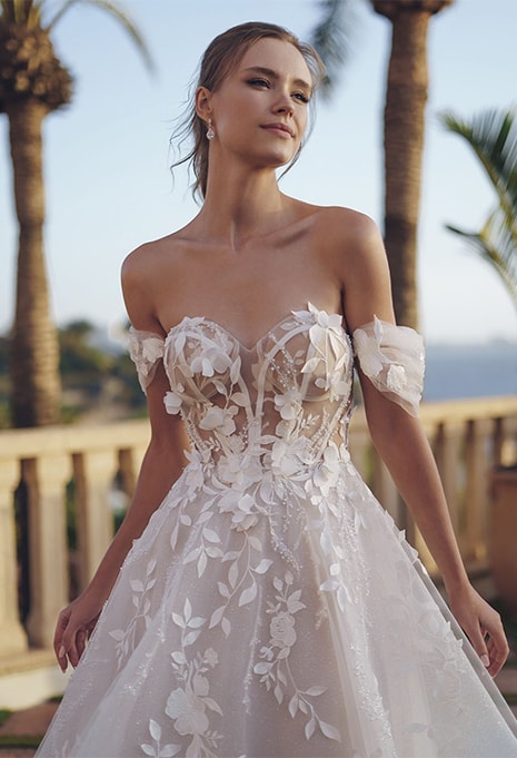 close-up of Blue by Enzoani Suri wedding gown