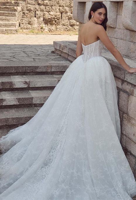 side view of Calla Blanche Annabelle wedding gown