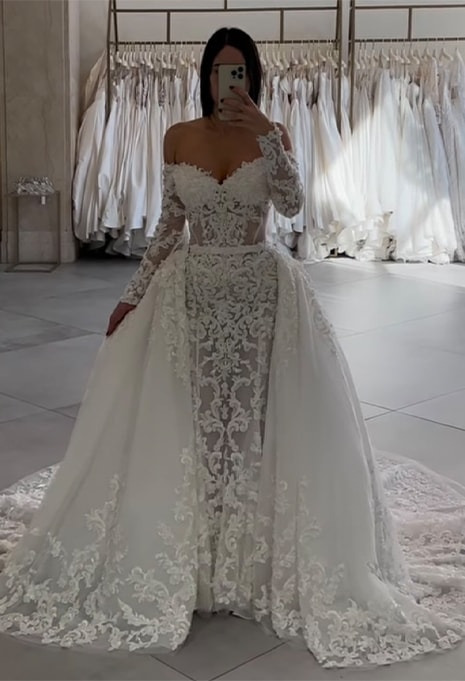 Stephen Yearick & Ysa Makino 88144X wedding gowns