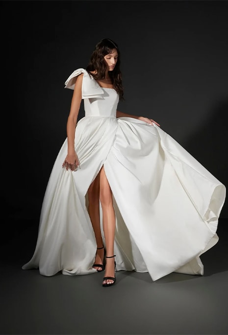 Vera Wang Mira wedding gown