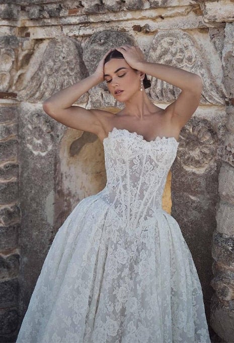 close-up front view of Calla Blanche Emlyn wedding gown