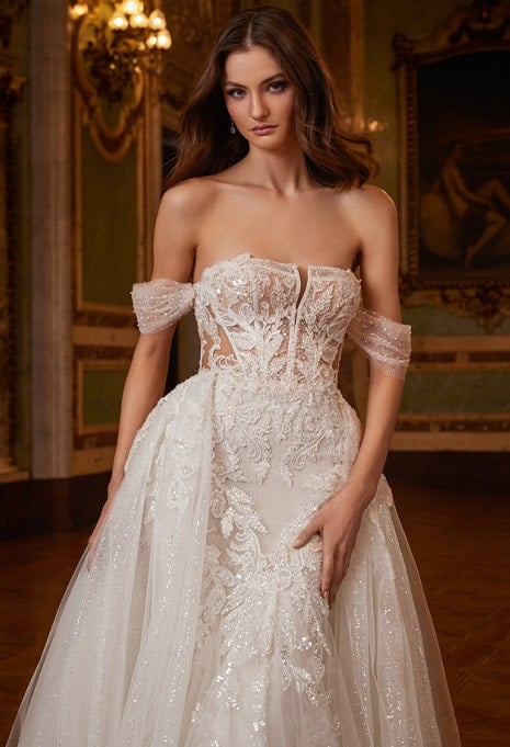 close-up front view of. Élysée Privé Emilia wedding gown