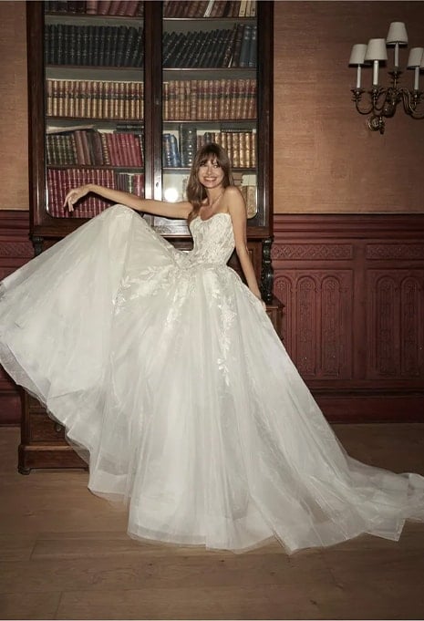 Nicole Milano Izaiar wedding gown