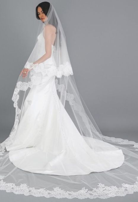 Bel Aire Bridal V7881C